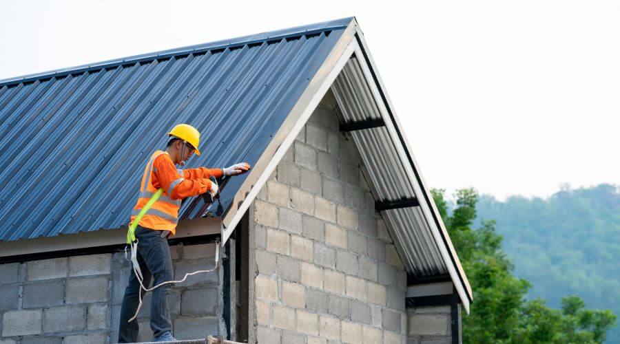 Professional residential roofers in Lower Salem, OH